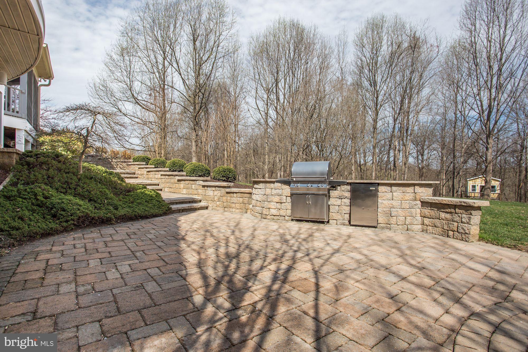 SADDLE RIDGE - Residential