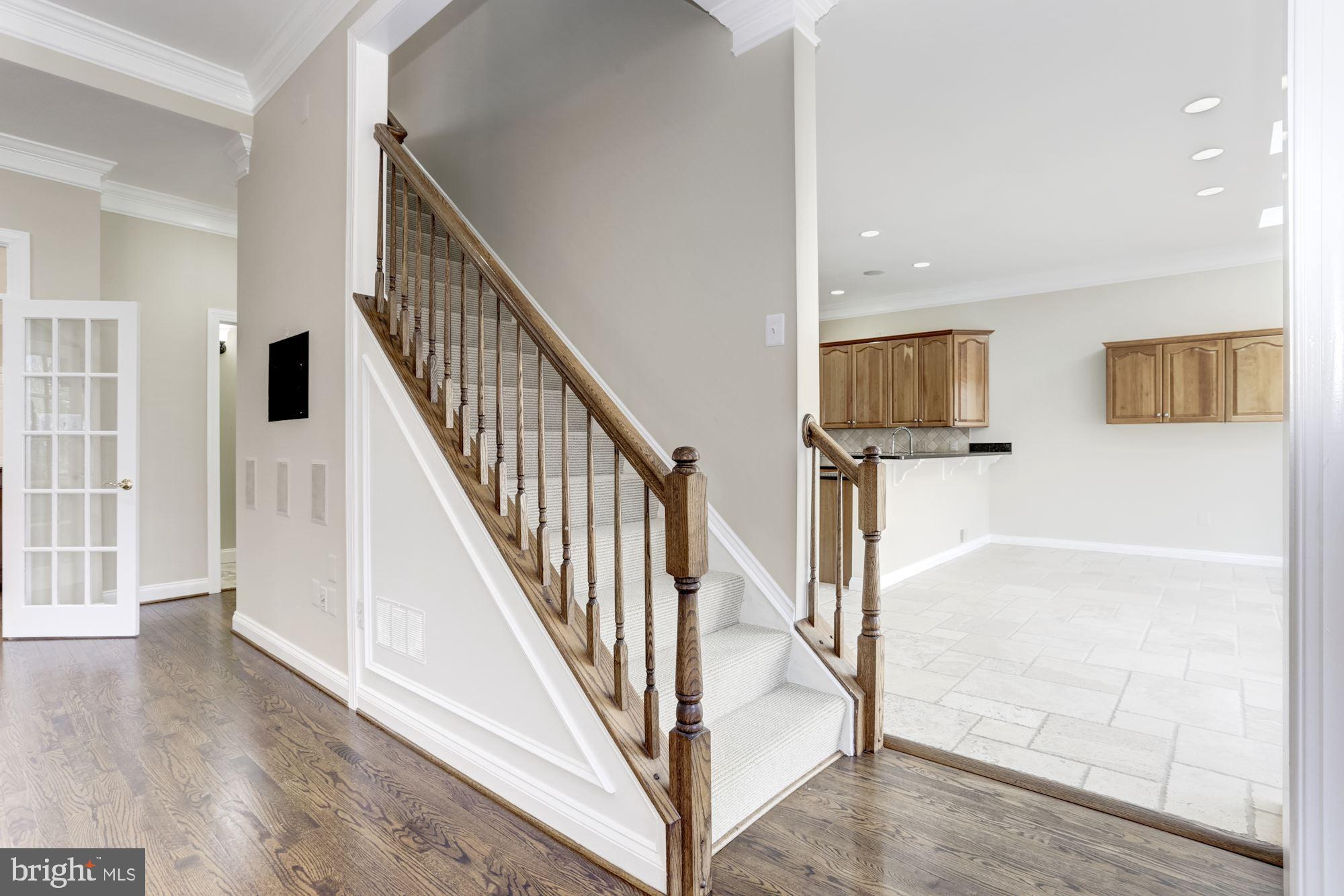 SADDLE RIDGE - Residential