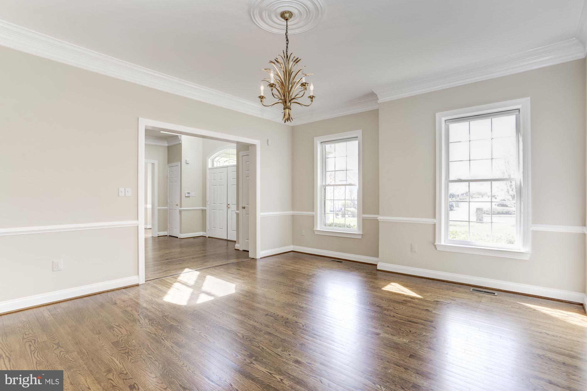 SADDLE RIDGE - Residential