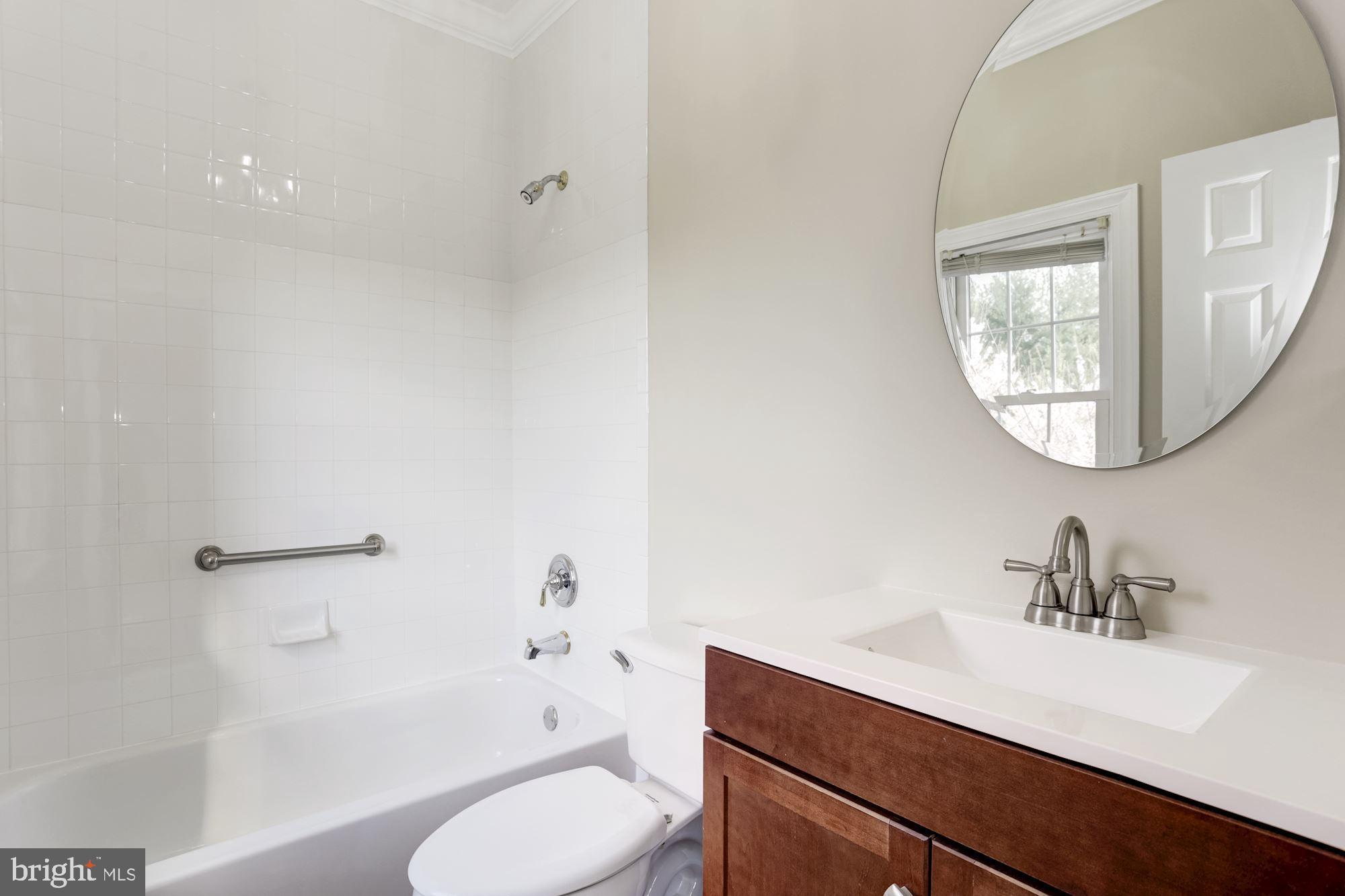 SADDLE RIDGE - Residential