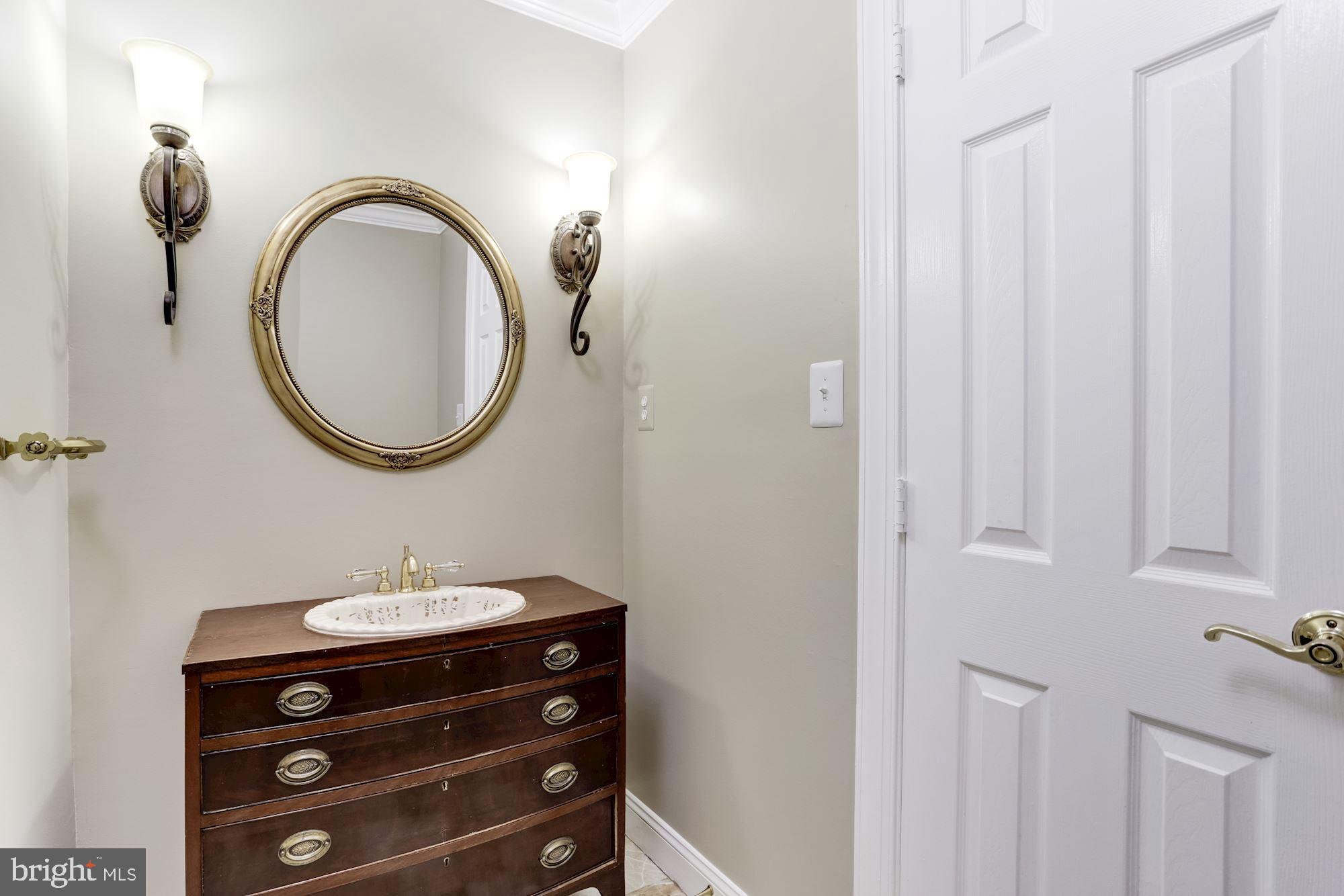 SADDLE RIDGE - Residential