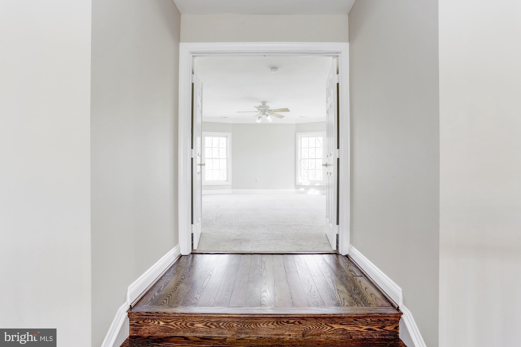 SADDLE RIDGE - Residential