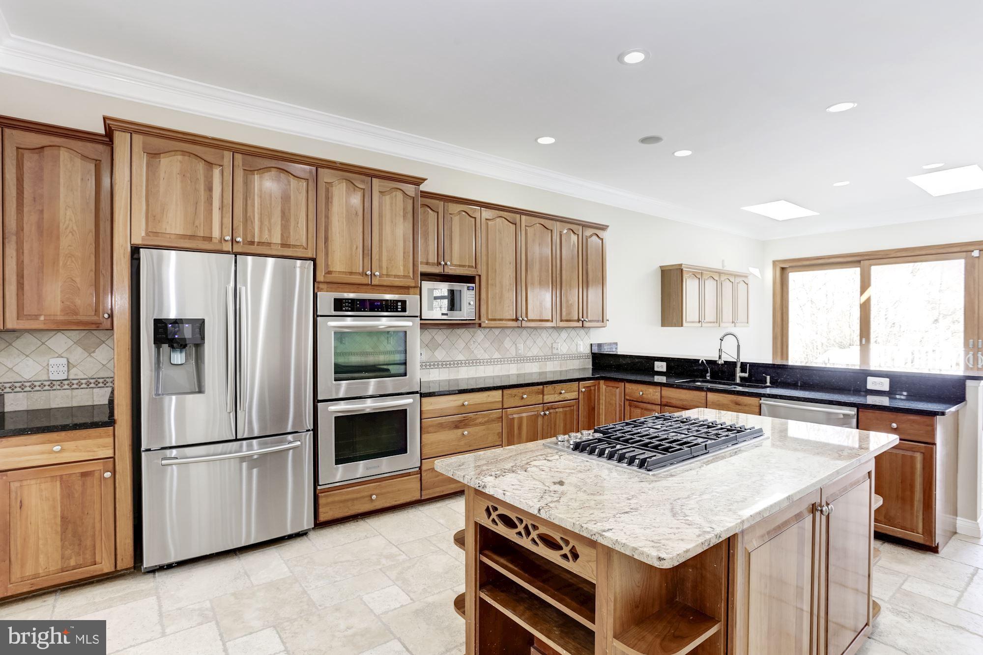 SADDLE RIDGE - Residential