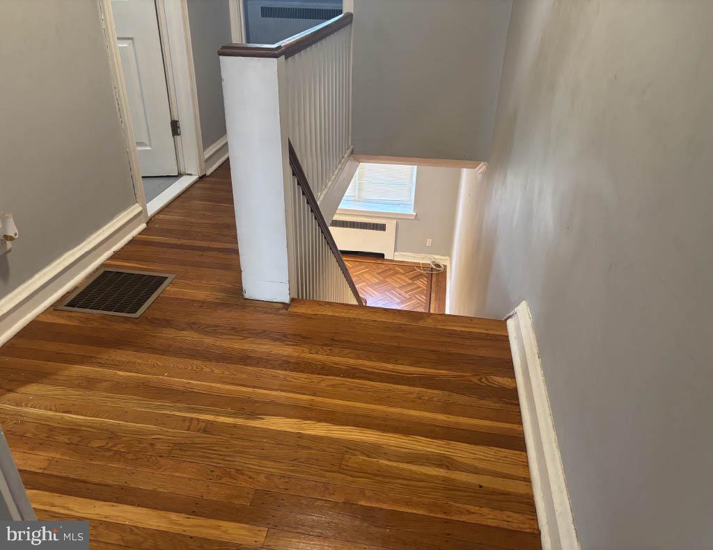 WEST OAK LANE - Residential