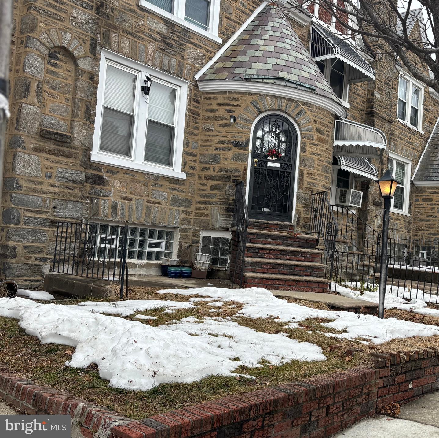 WEST OAK LANE - Residential