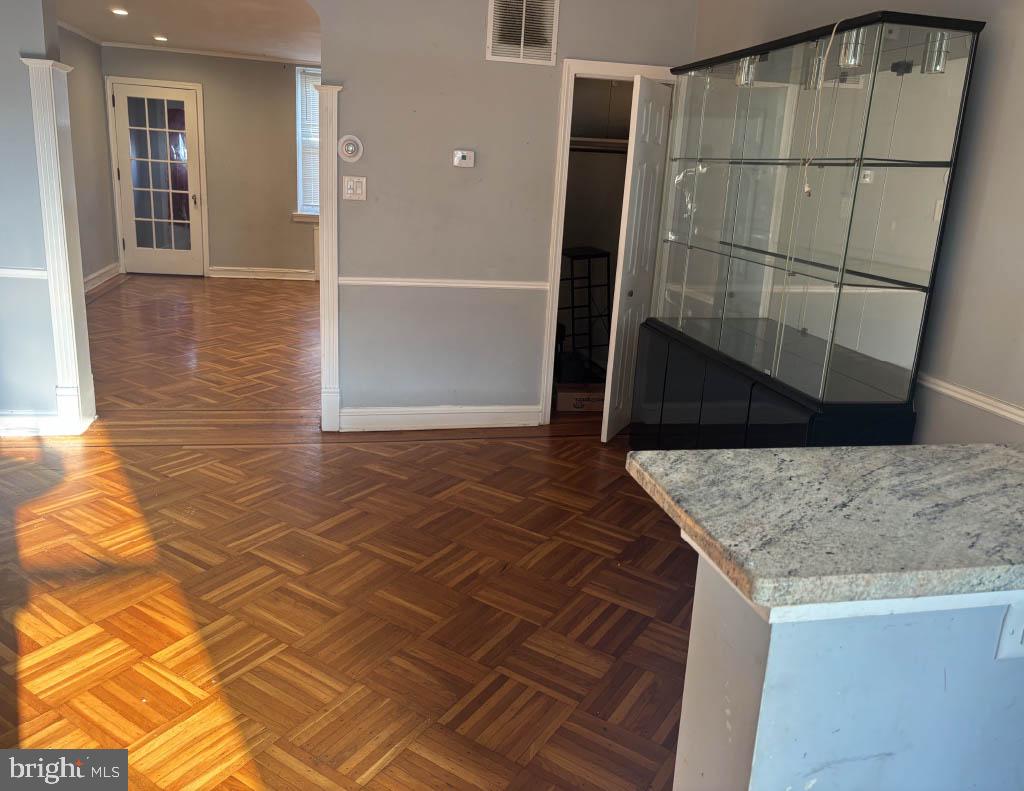 WEST OAK LANE - Residential