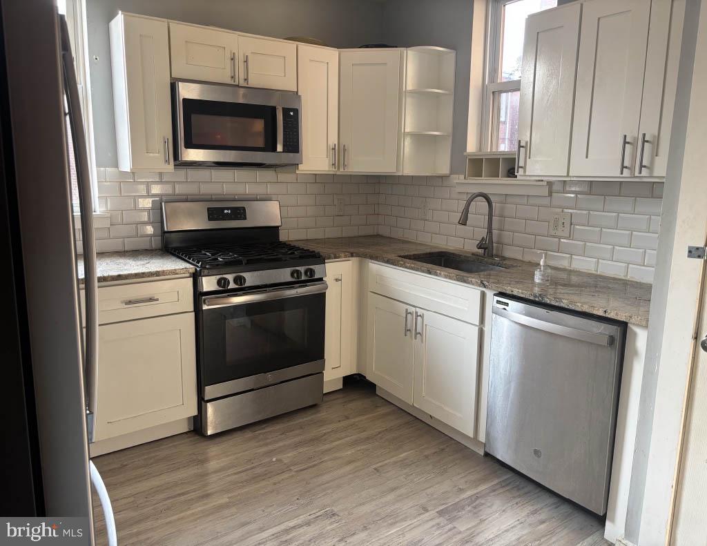 WEST OAK LANE - Residential