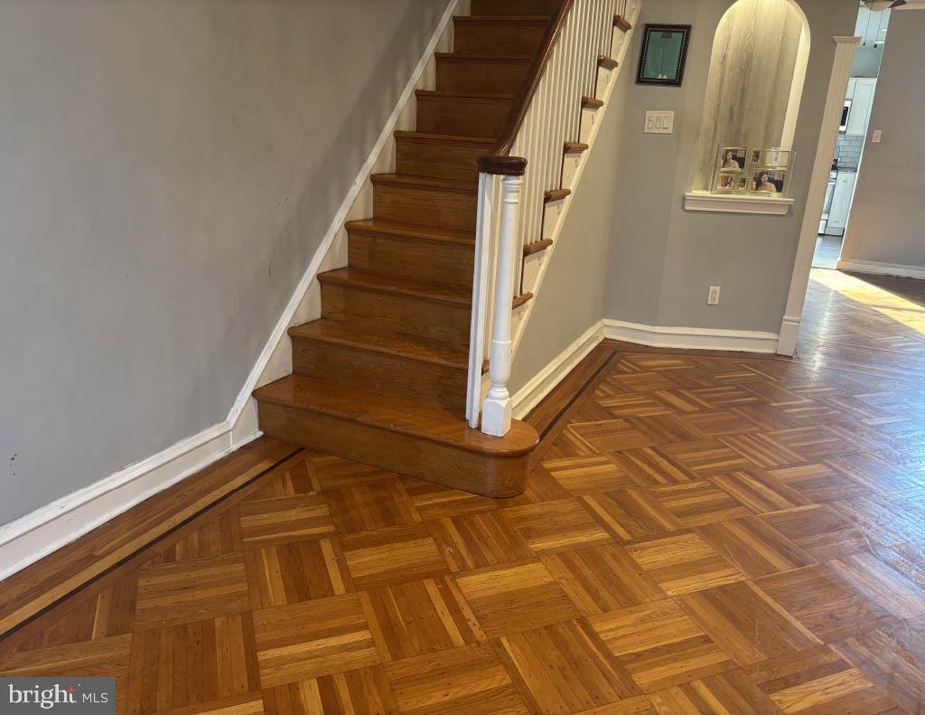 WEST OAK LANE - Residential