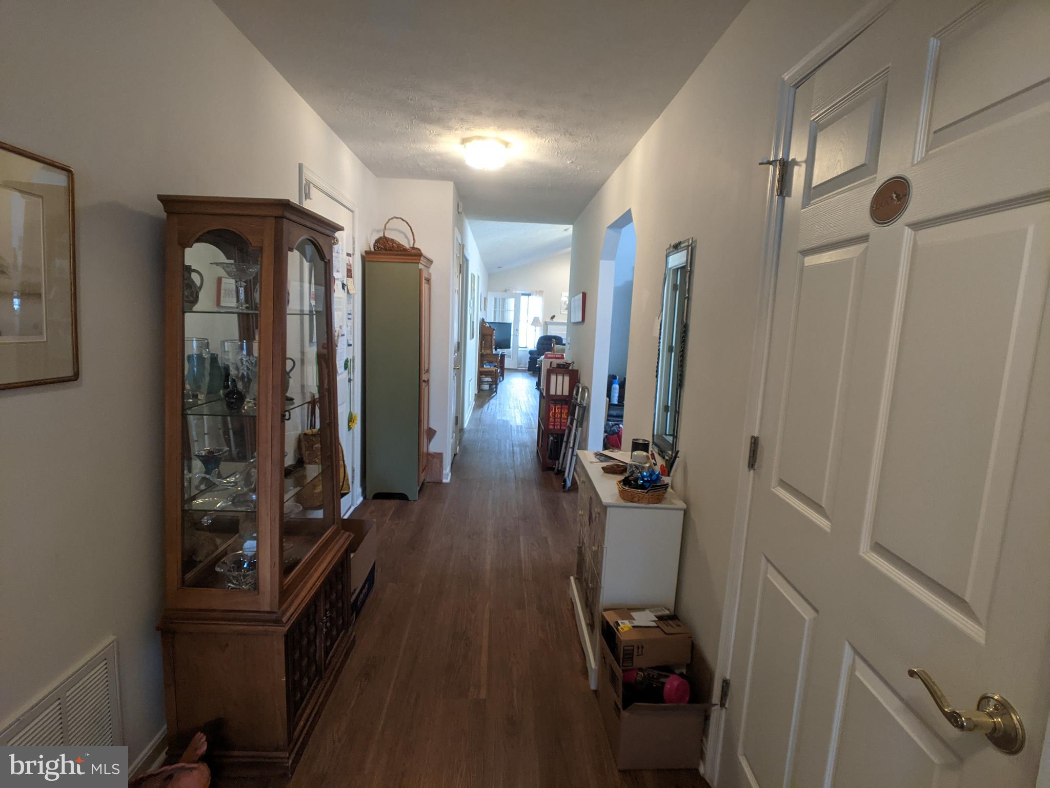 WILLOW LAWN COTTAGES - Residential