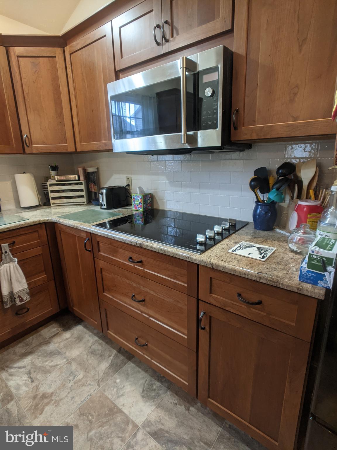 WILLOW LAWN COTTAGES - Residential