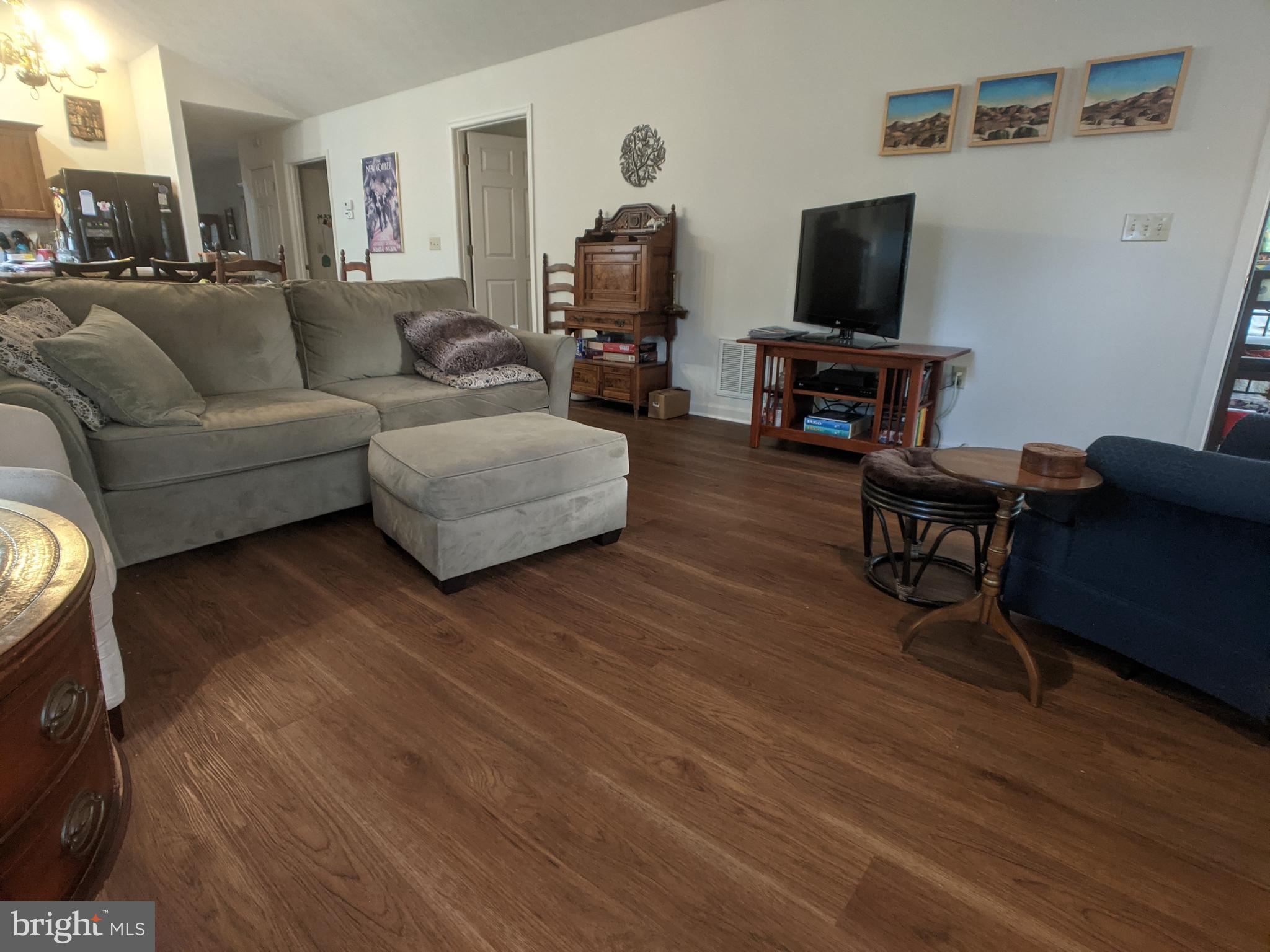 WILLOW LAWN COTTAGES - Residential