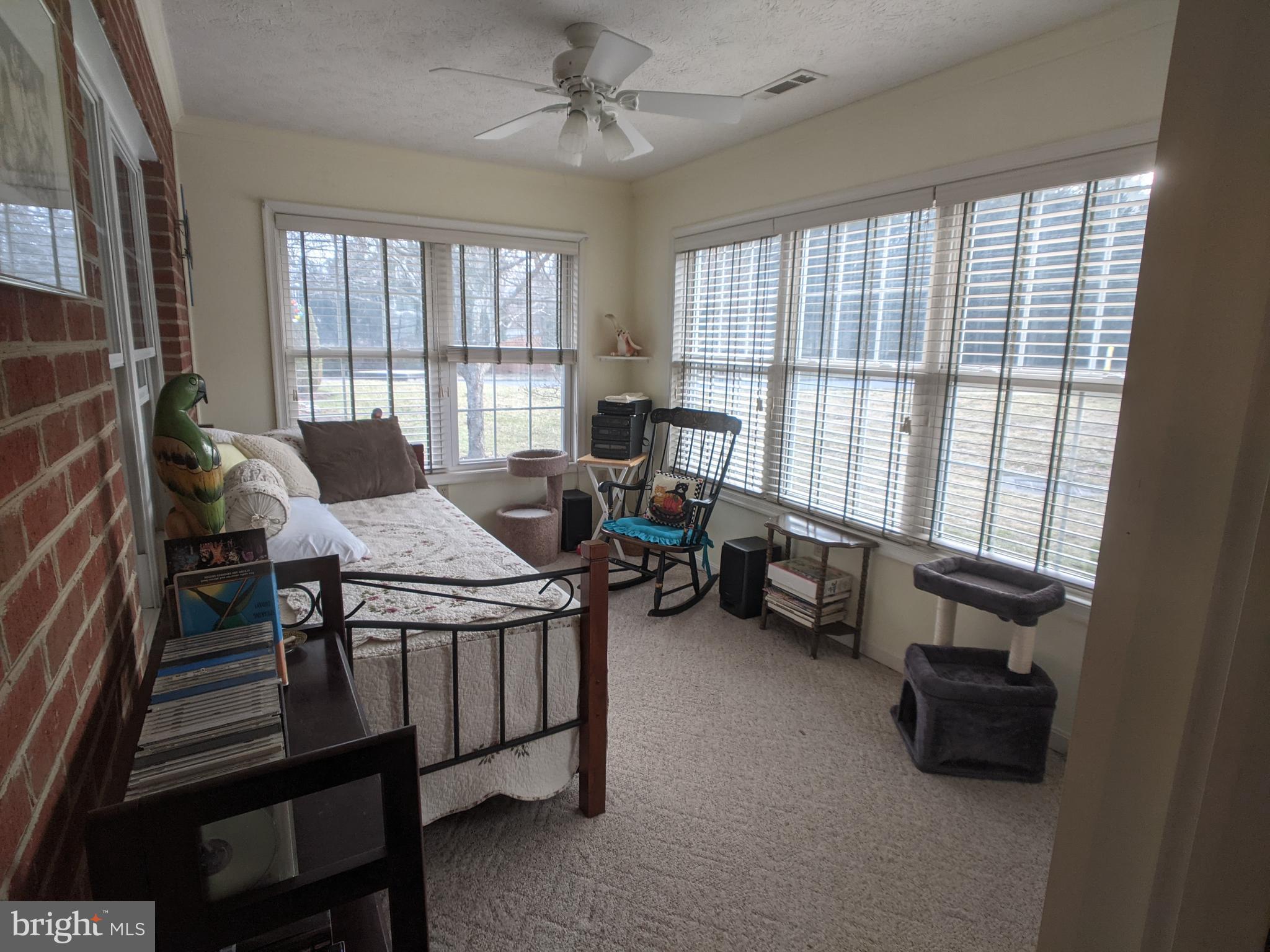 WILLOW LAWN COTTAGES - Residential