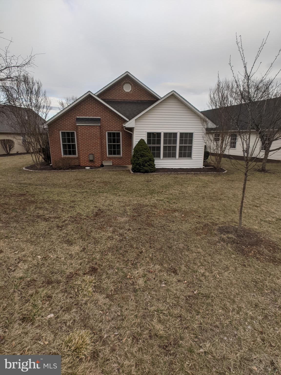 WILLOW LAWN COTTAGES - Residential