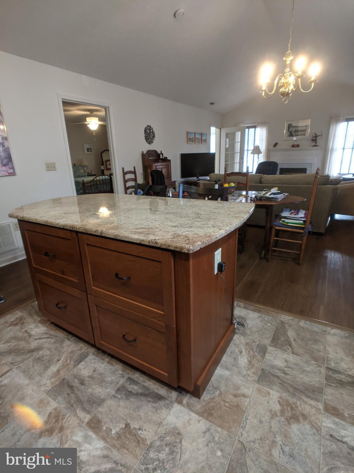 WILLOW LAWN COTTAGES - Residential