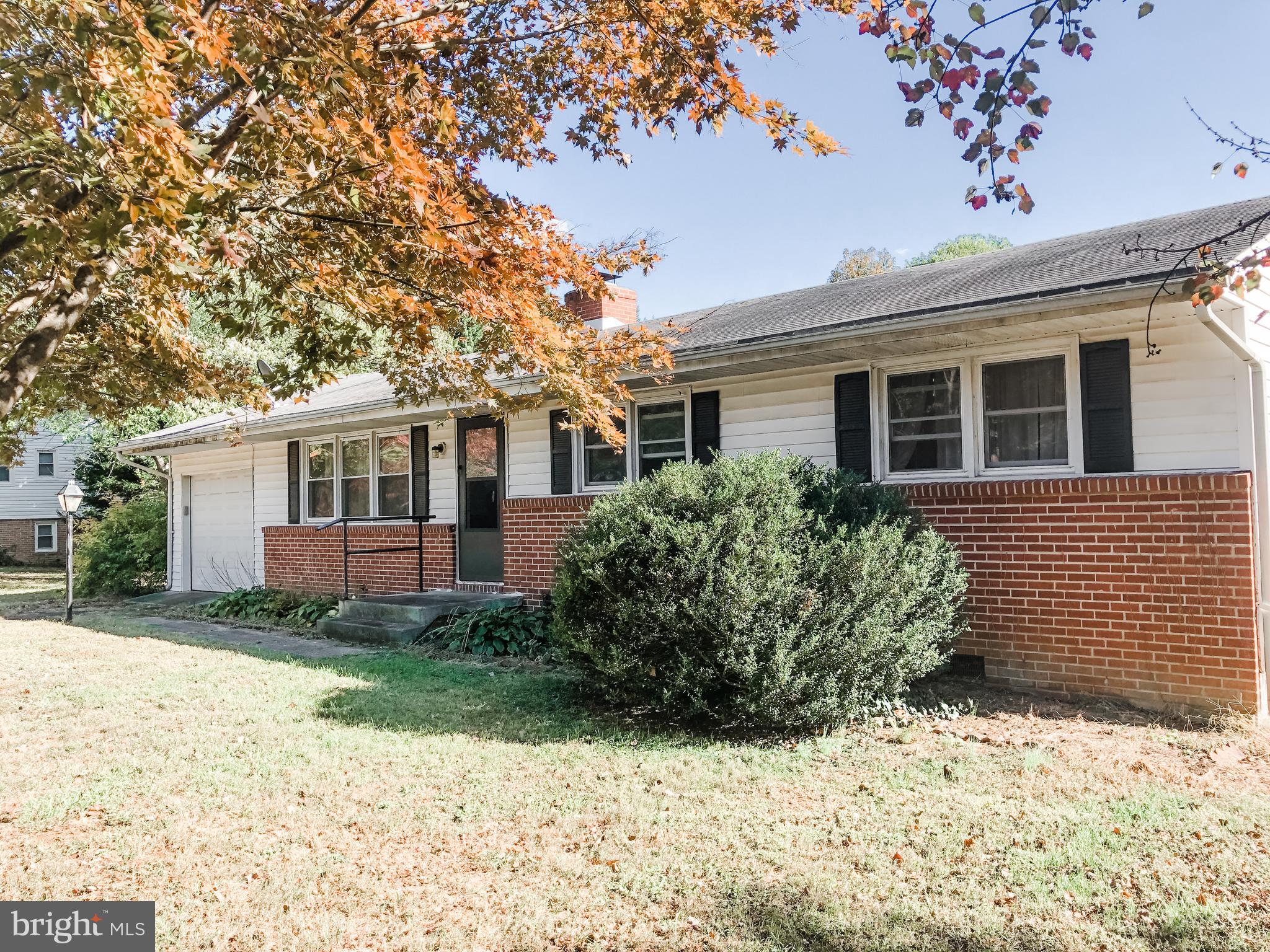 Classic rambler with an awesome level fenced yard. Needs some updating but nice floor plan with hardwood floors through out. Priced  for a quick no hassle sale - Selling AS IS- seller will not be making any repairs.