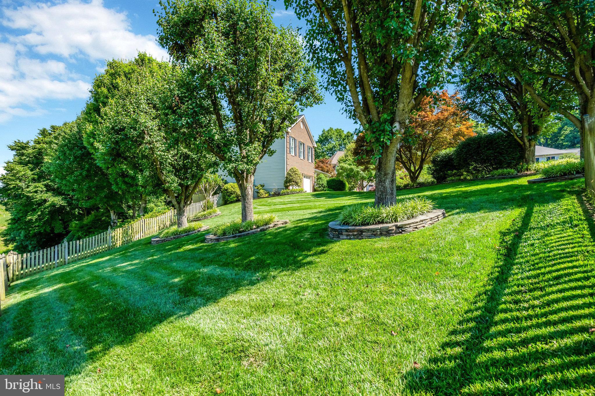COMPTON HEIGHTS - Residential