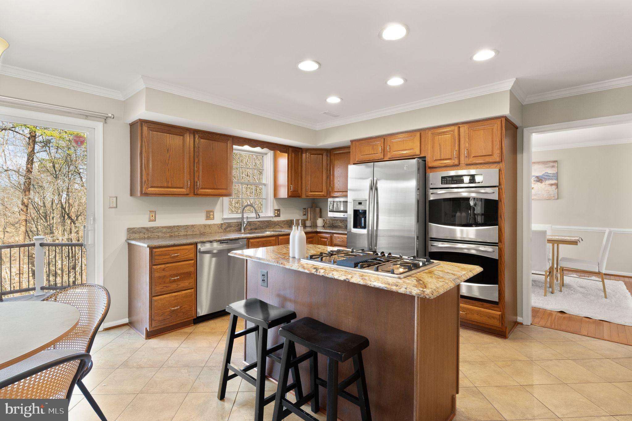 COMPTON HEIGHTS - Residential