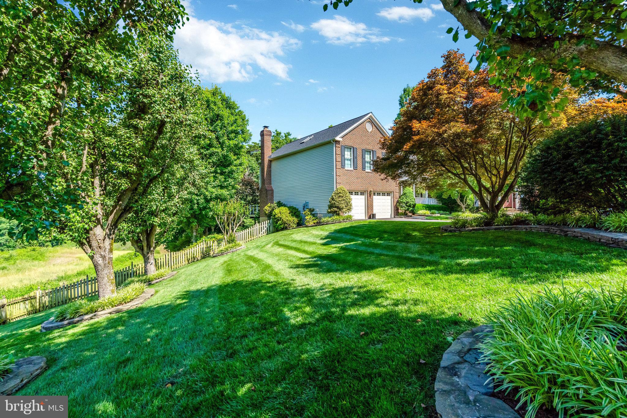 COMPTON HEIGHTS - Residential