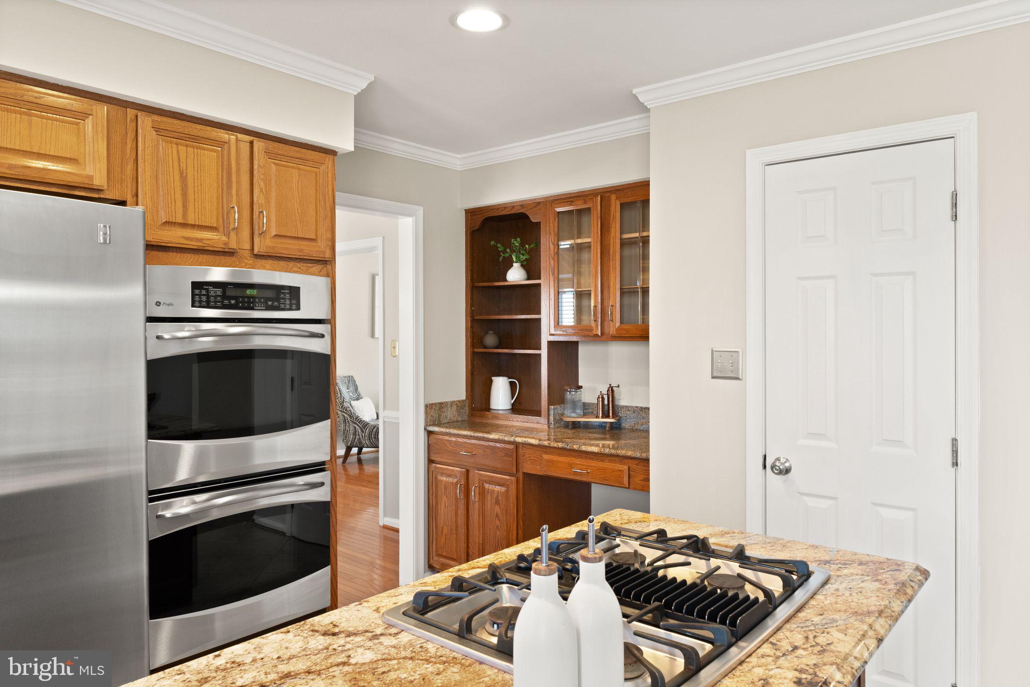 COMPTON HEIGHTS - Residential