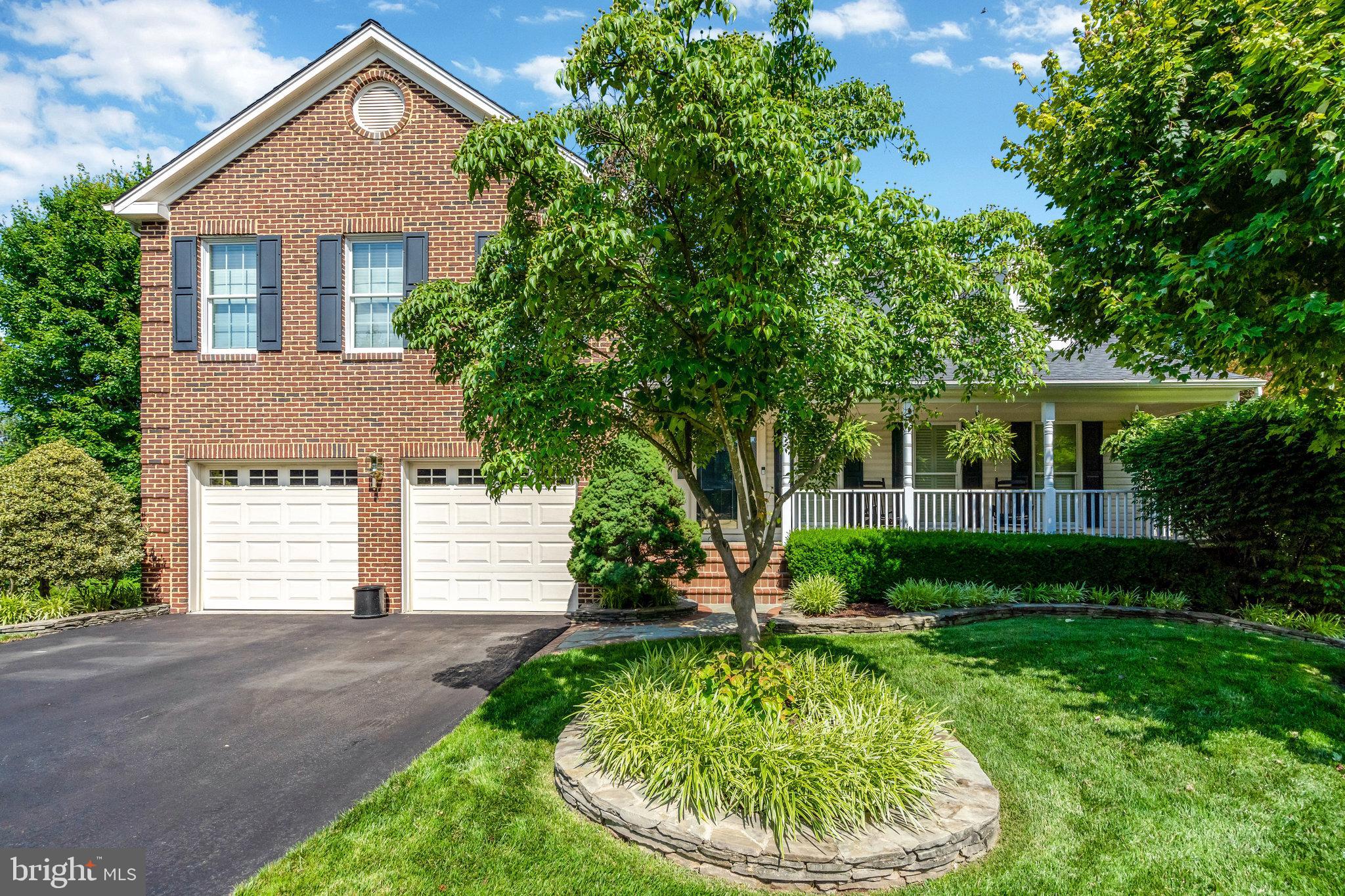 COMPTON HEIGHTS - Residential