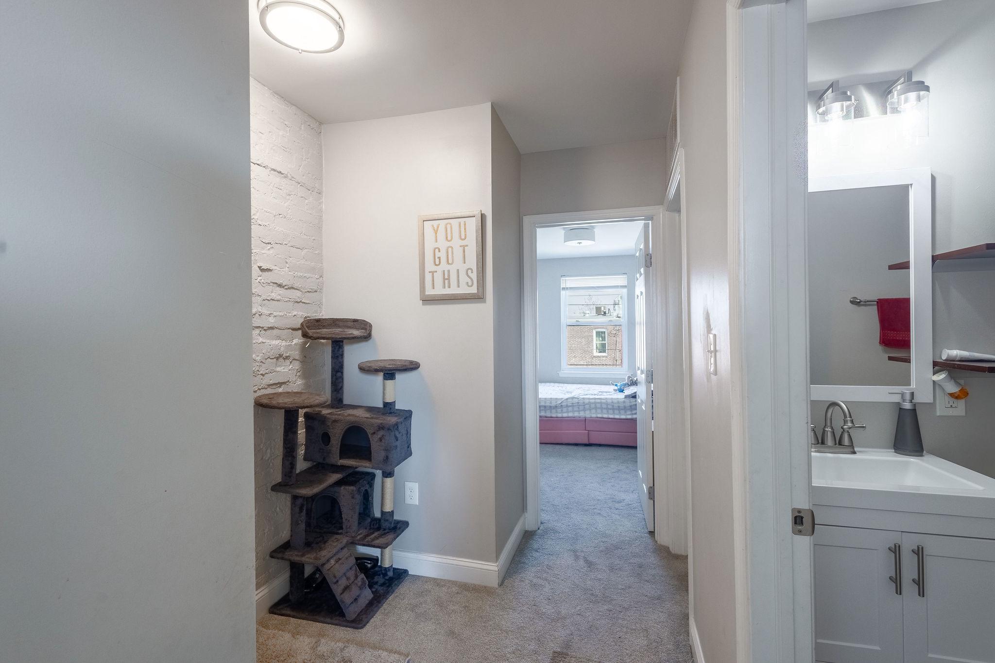 ELLWOOD PARK - Residential