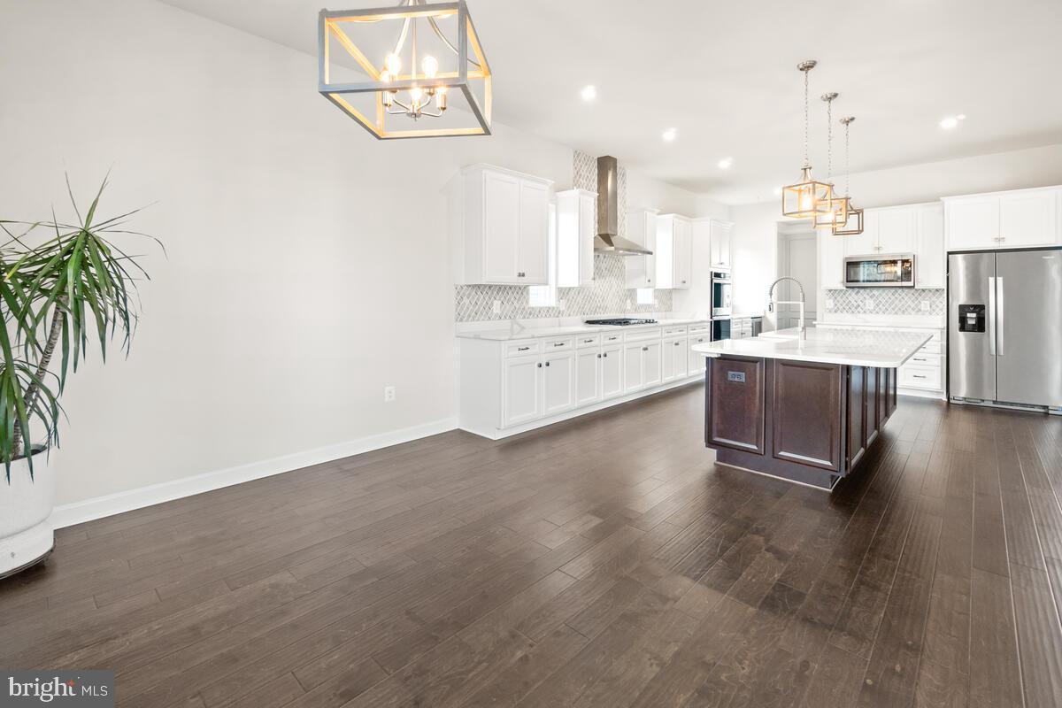 TALLYN RIDGE - Residential