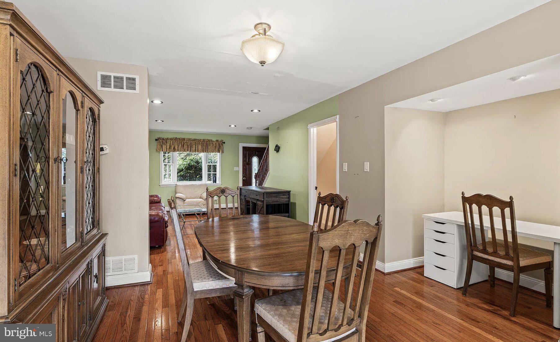 CLIFTON HEIGHTS - Residential