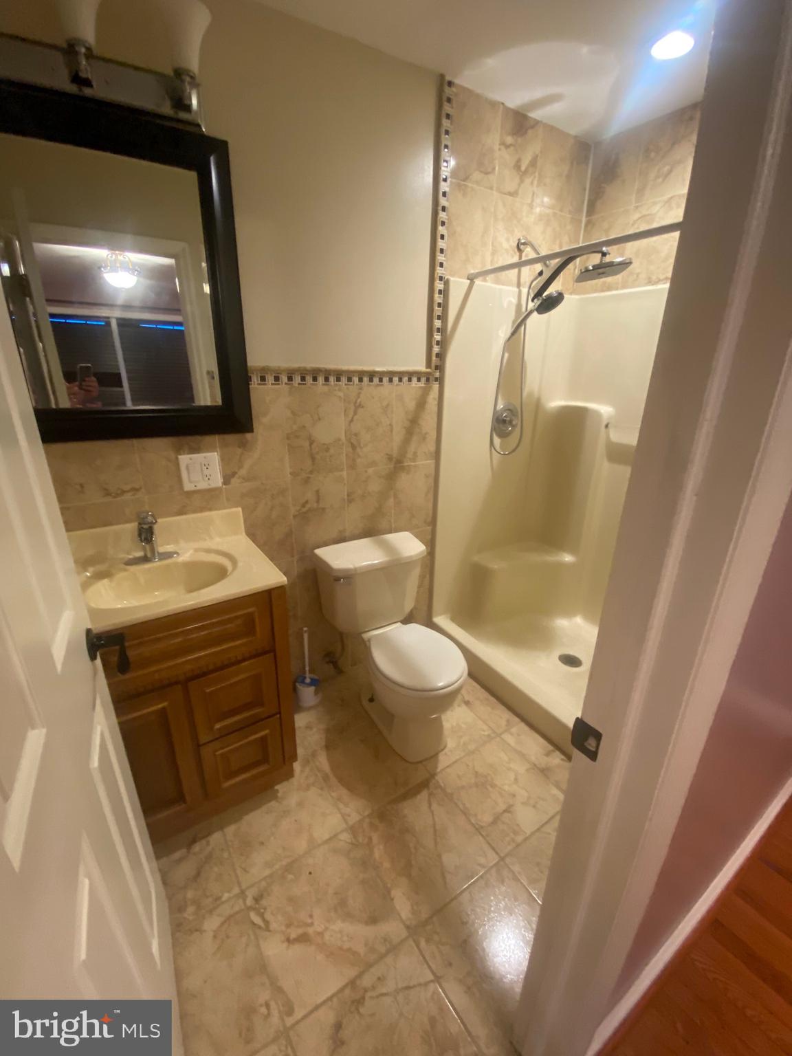 CLIFTON HEIGHTS - Residential
