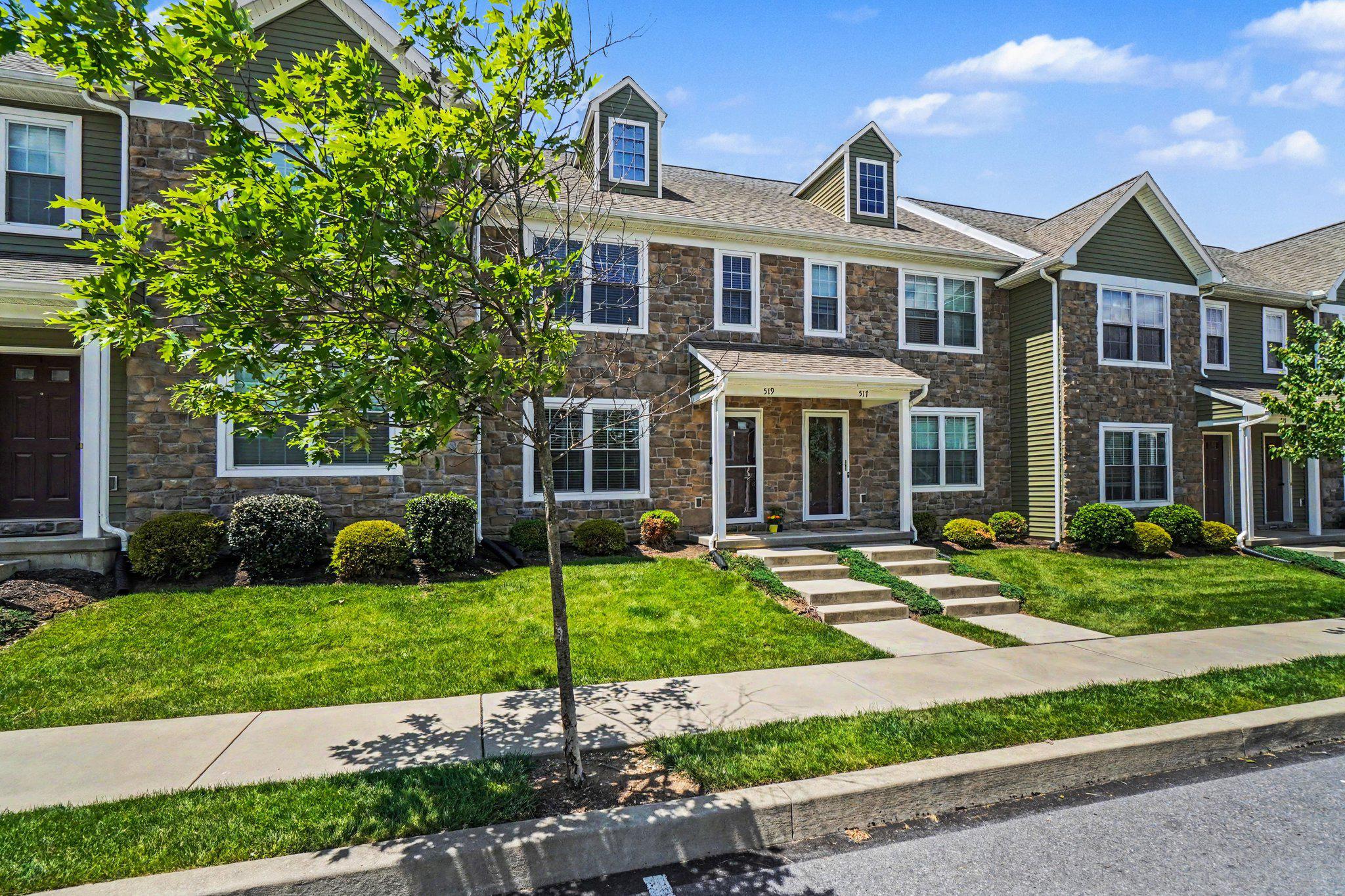 TRAIL SIDE - Residential