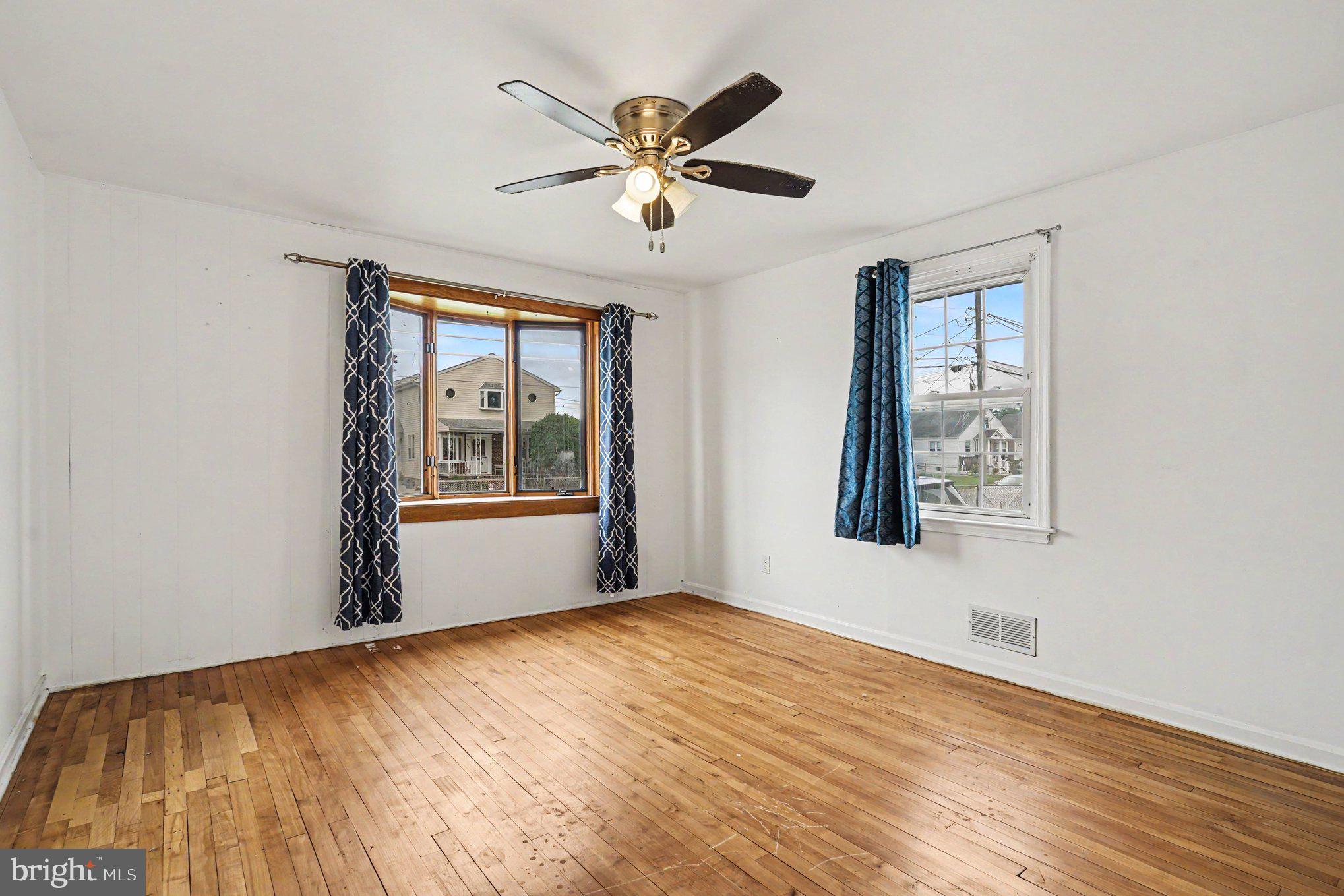 ESSEX - Residential