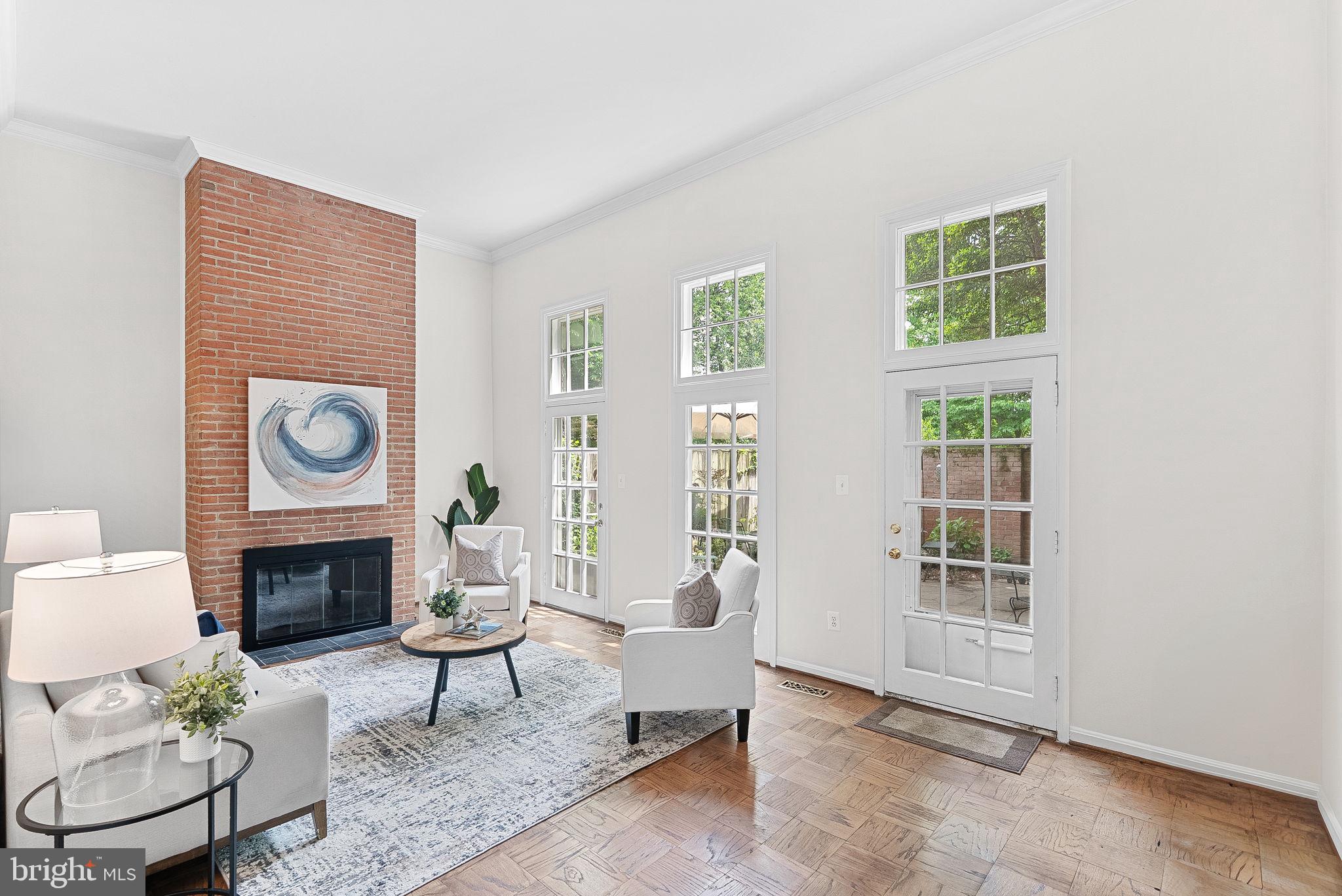 WESTMORELAND SQUARE - Residential