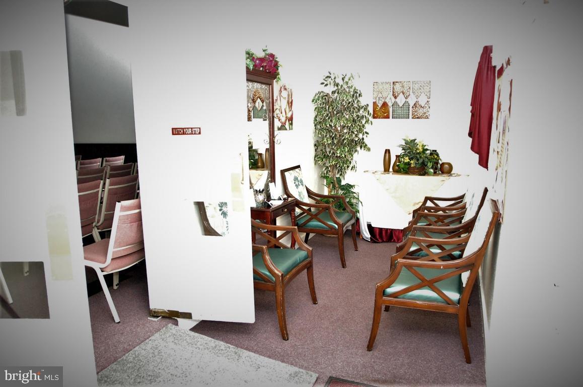EAST HEMPFIELD TWP - Commercial Sale