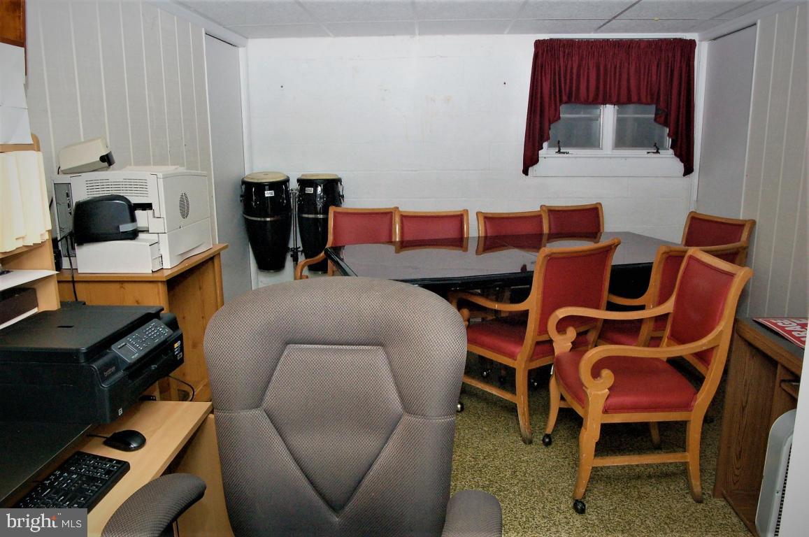 EAST HEMPFIELD TWP - Commercial Sale