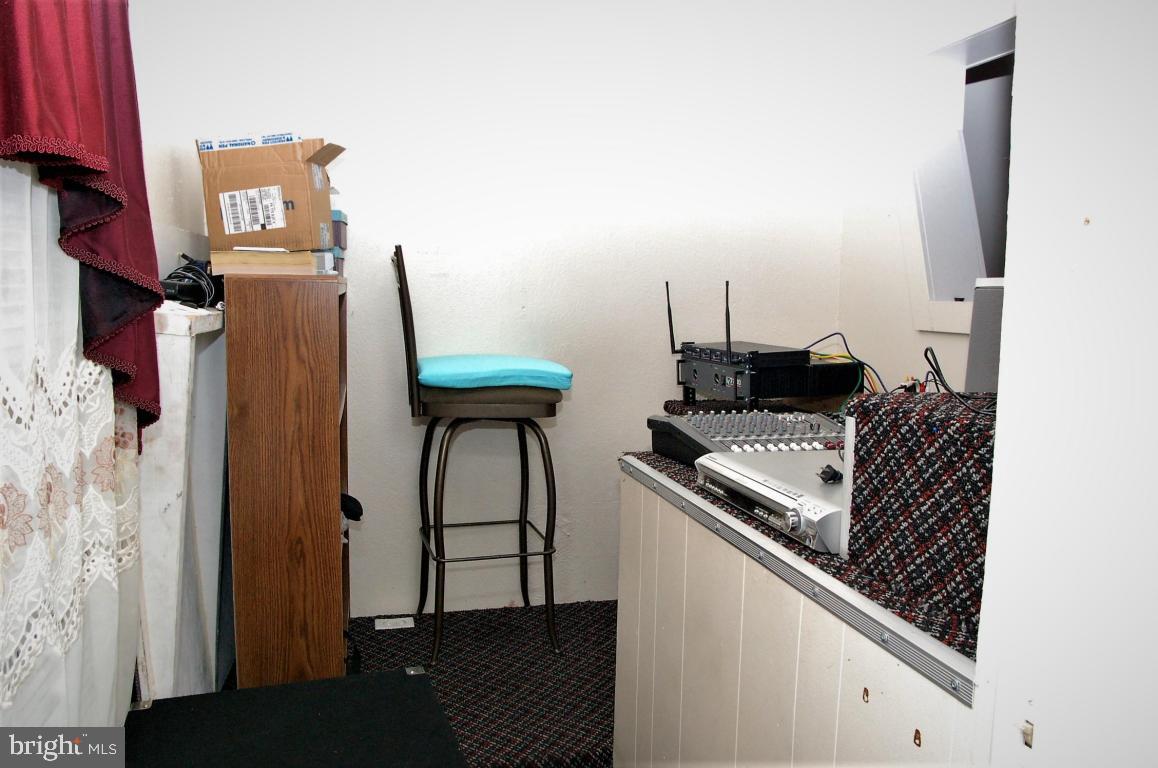 EAST HEMPFIELD TWP - Commercial Sale