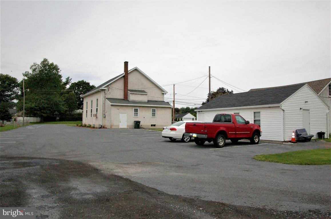 EAST HEMPFIELD TWP - Commercial Sale