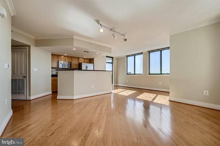 INNER HARBOR - Residential Lease