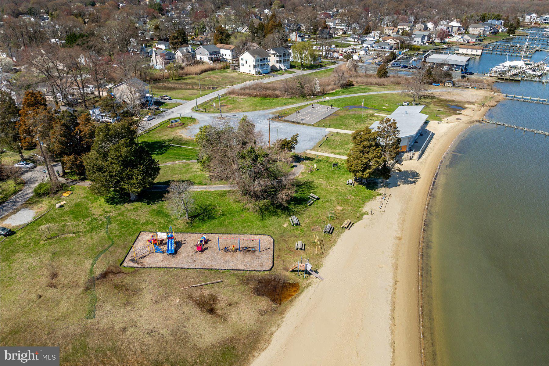 SELBY ON THE BAY - Residential