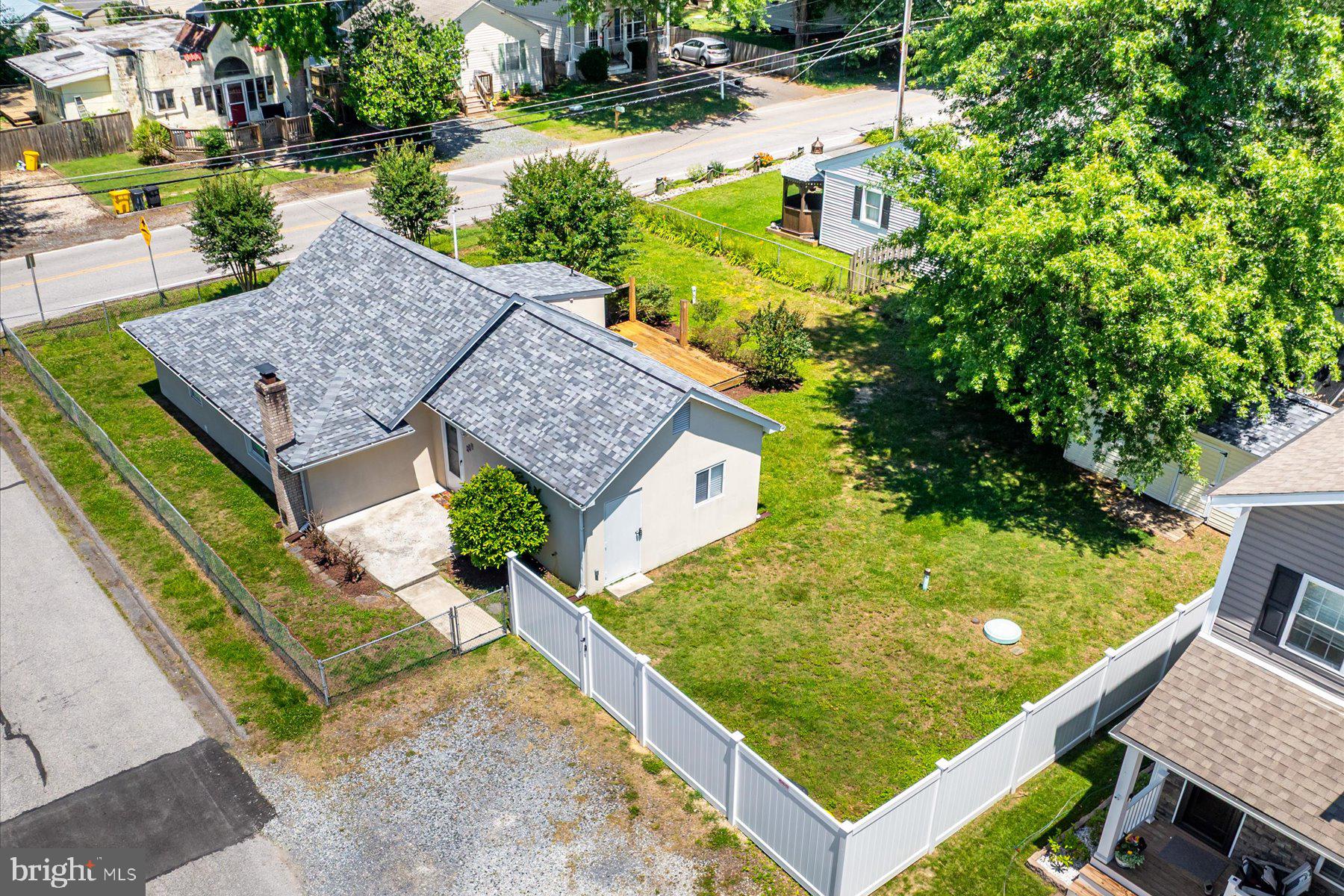 SELBY ON THE BAY - Residential