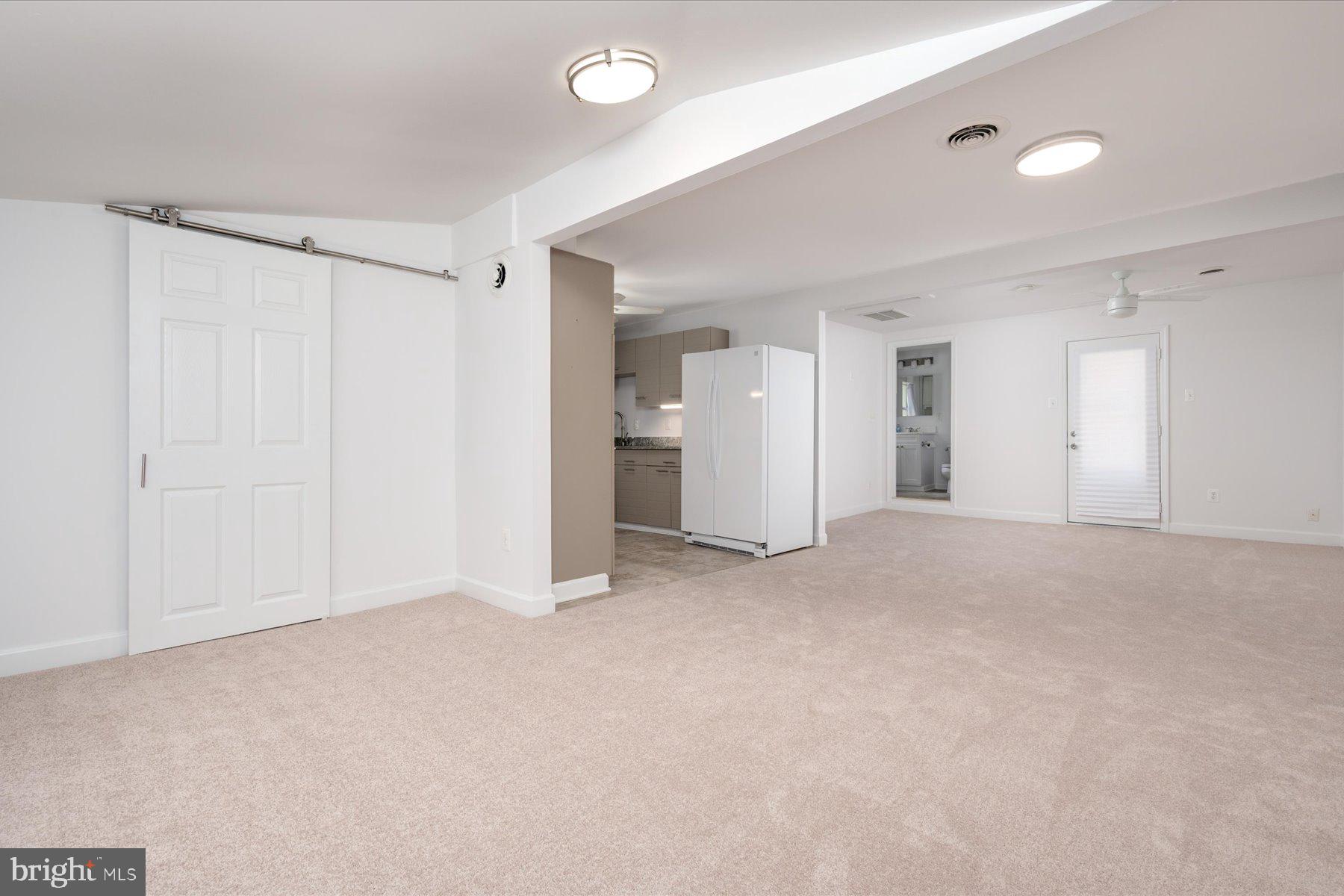 SELBY ON THE BAY - Residential