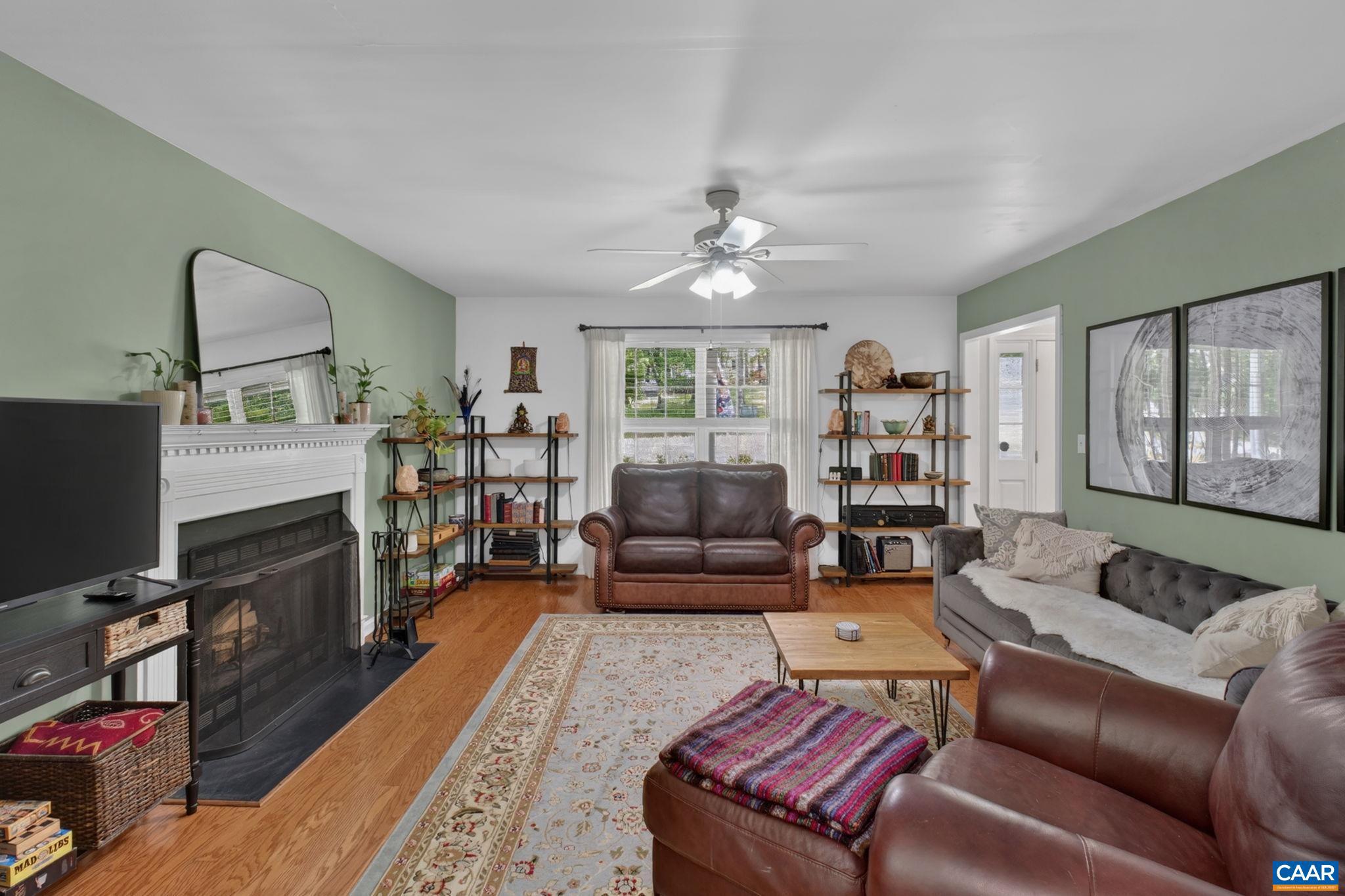LAKE MONTICELLO - Residential