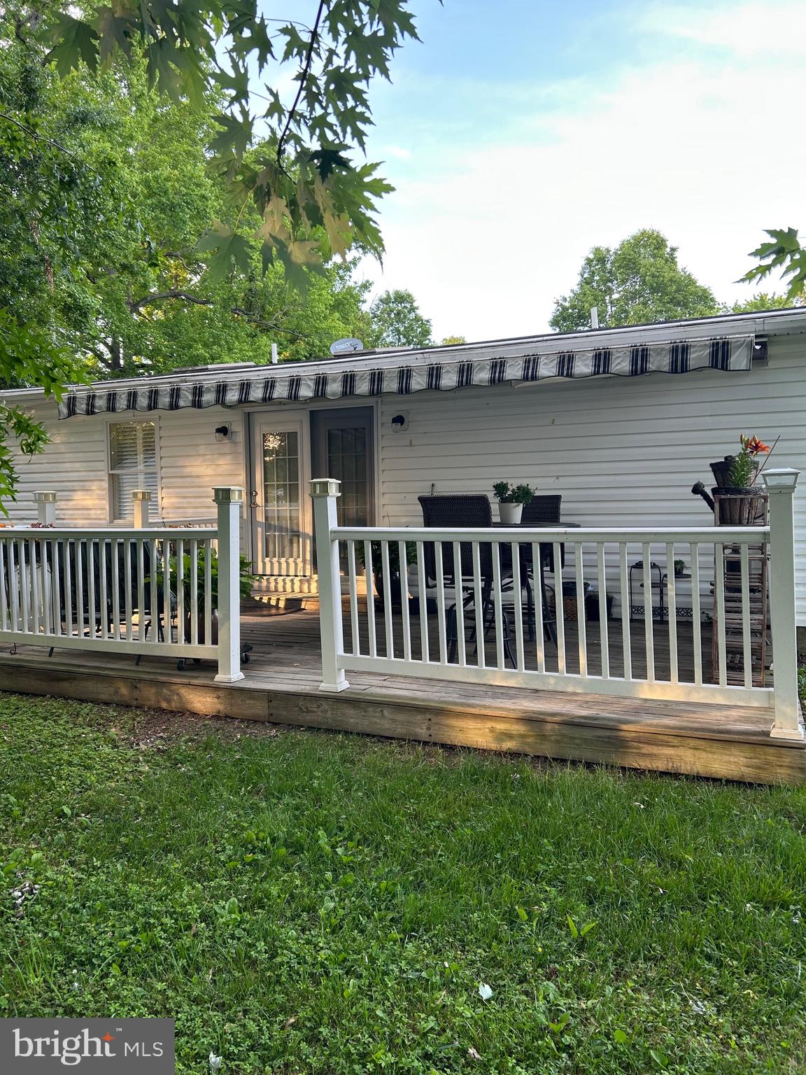 WILLOUGHBY BEACH - Residential