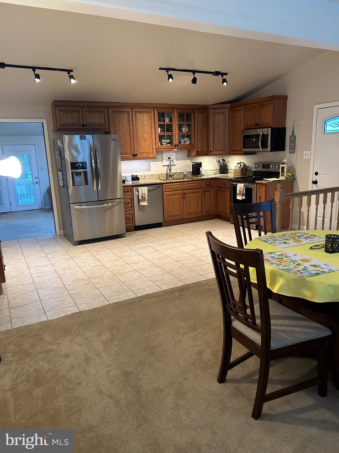 WILLOUGHBY BEACH - Residential