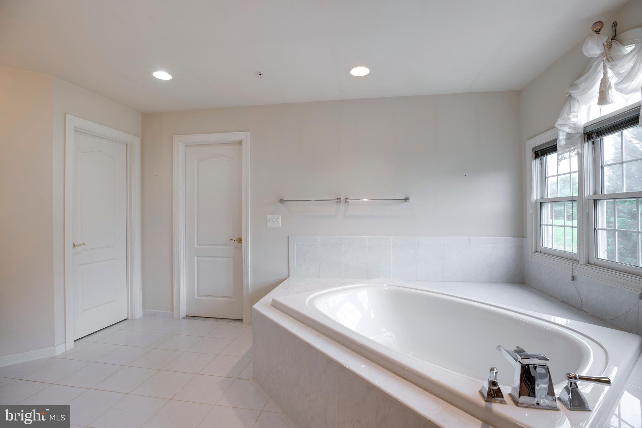 CYPRESS RUN - Residential