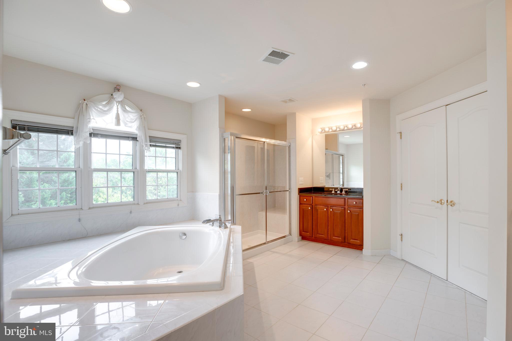 CYPRESS RUN - Residential
