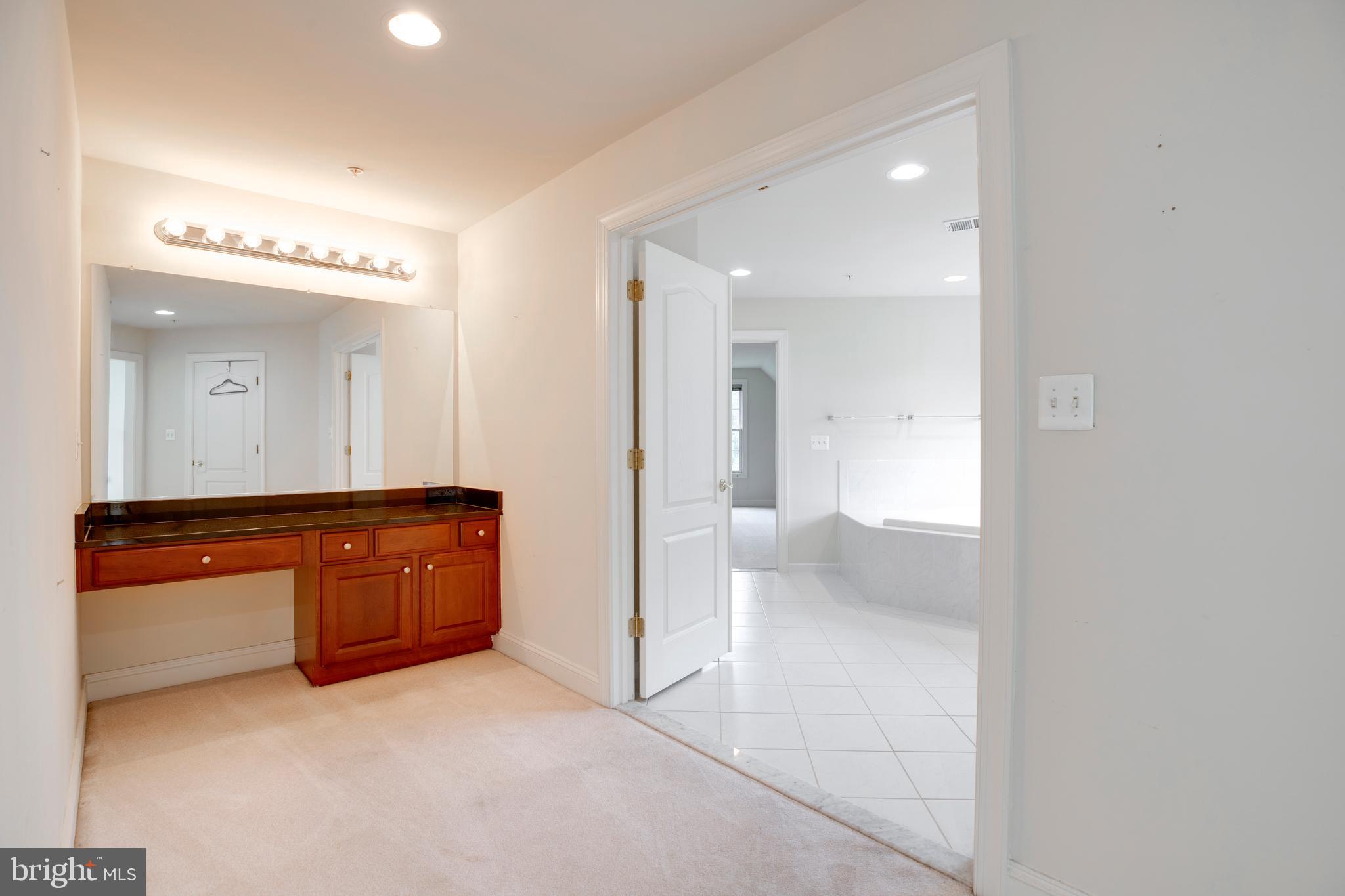 CYPRESS RUN - Residential