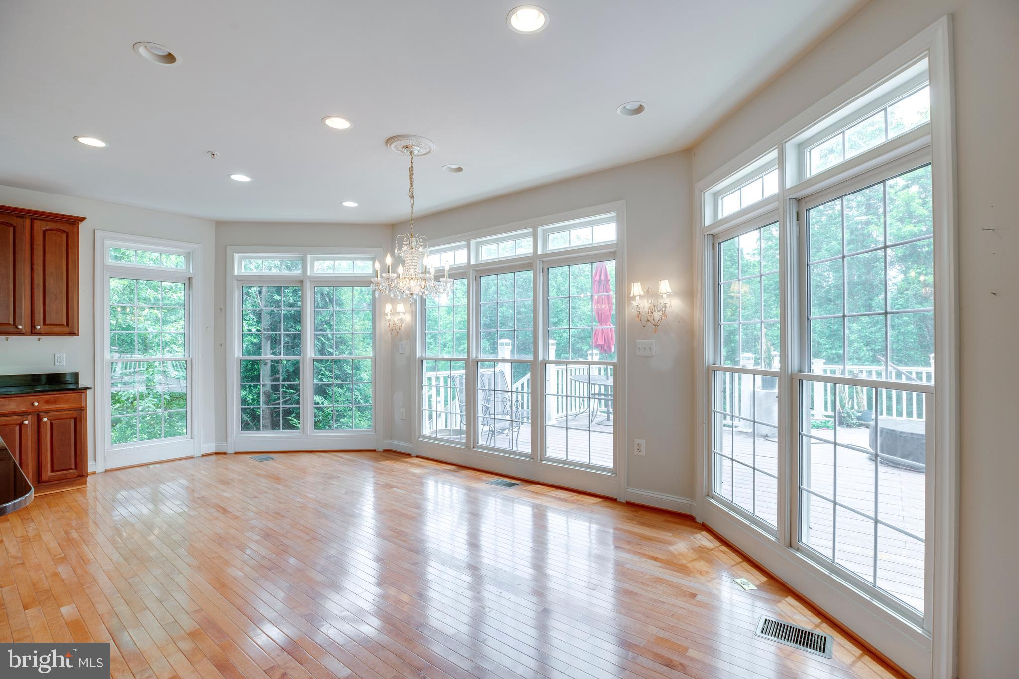 CYPRESS RUN - Residential