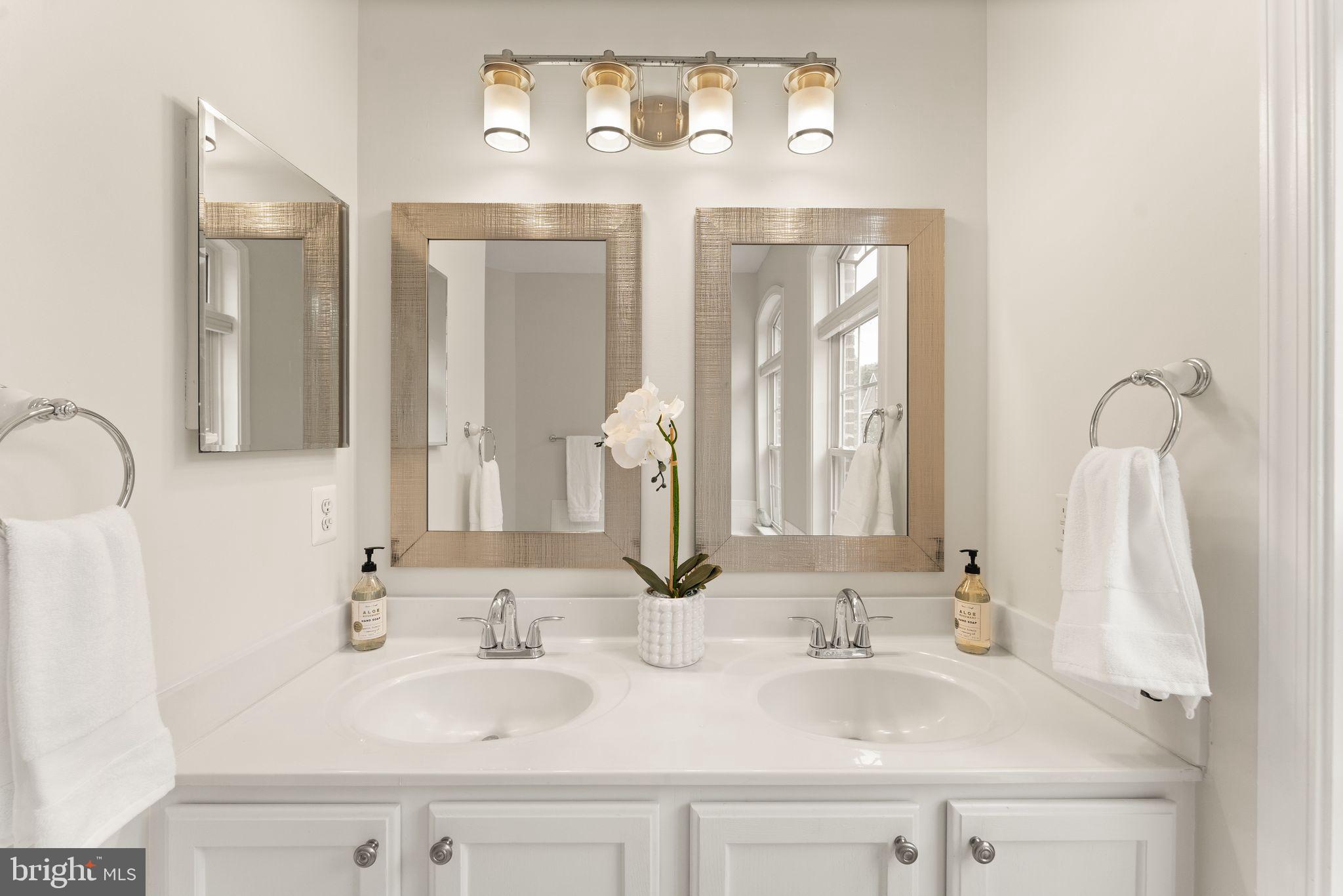 MEDINAH HOMES - Residential