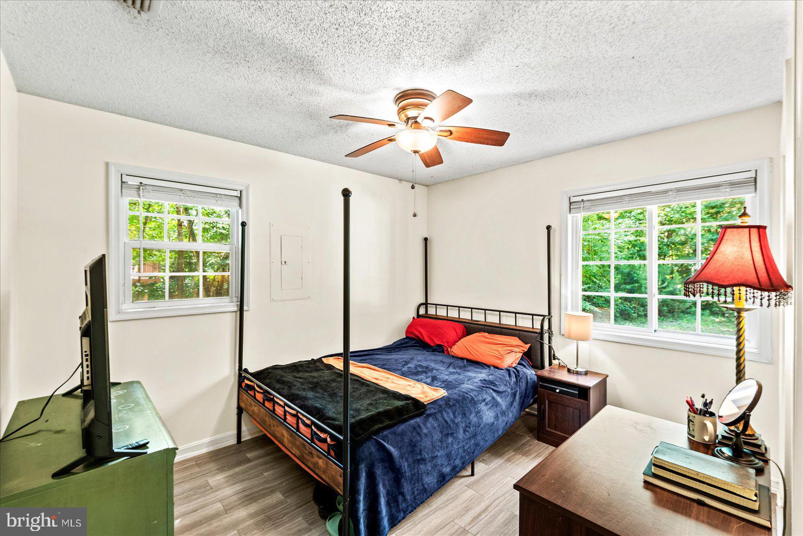 LAKE CAROLINE - Residential