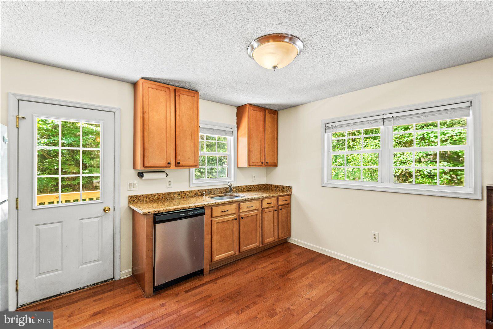 LAKE CAROLINE - Residential