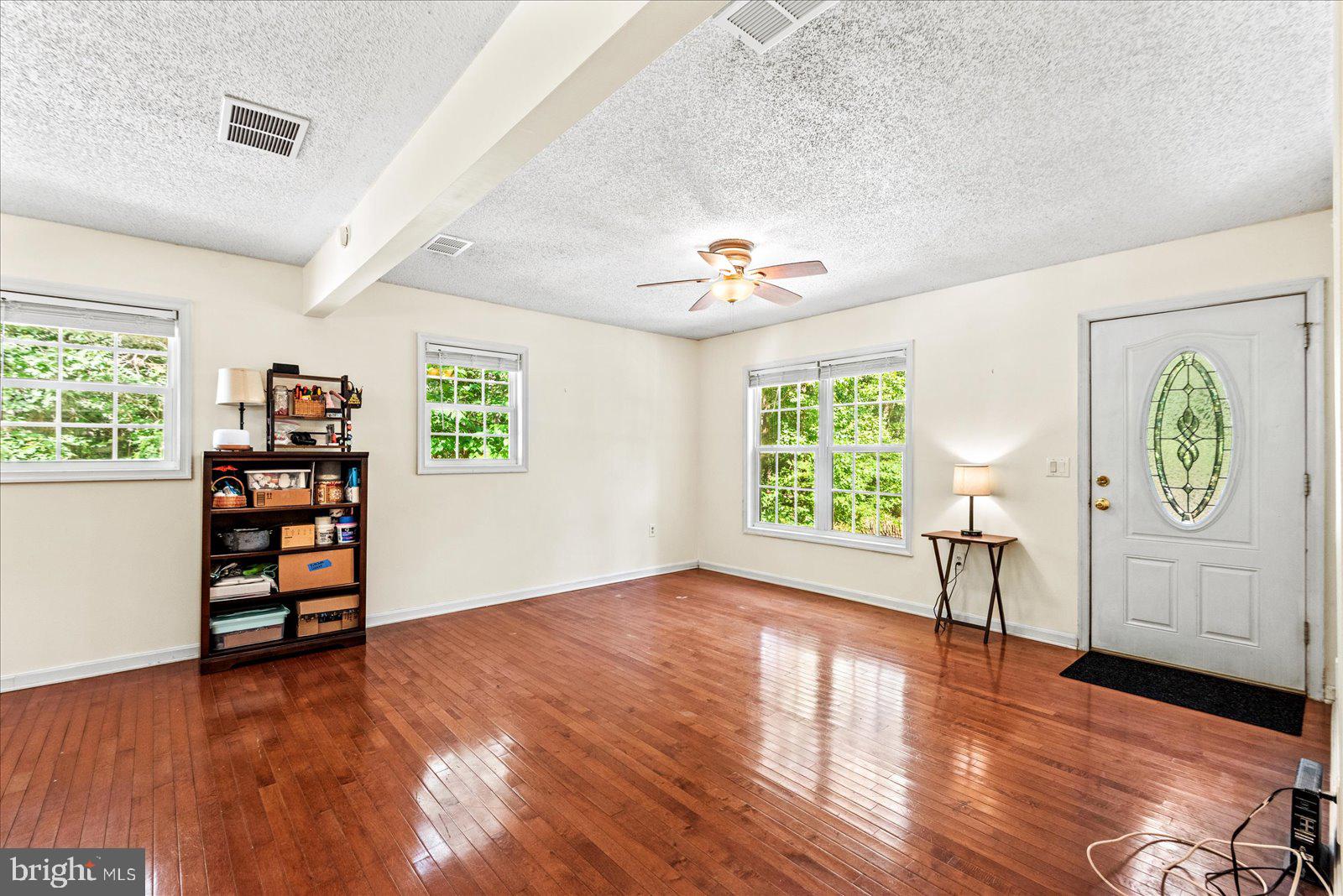 LAKE CAROLINE - Residential